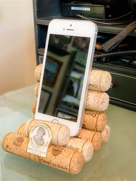 Step by step tutorials for all. Wine cork phone holder. Wine cork DIY. Charles Shaw ...