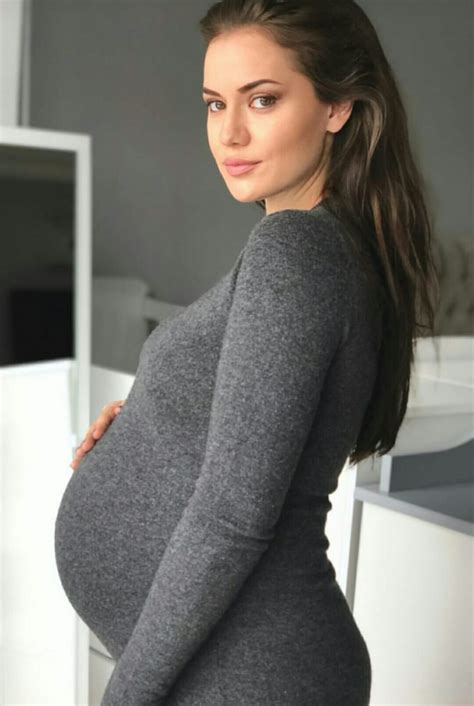 Aşklarının nasıl başladığını anlatan özçivit. Fahriye Evcen and Burak Özçivit , baby's name has been ...