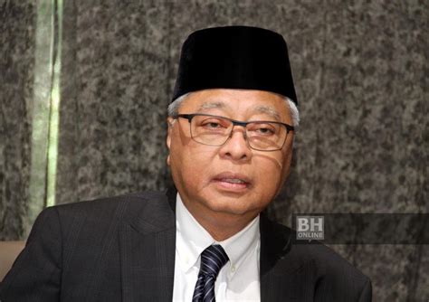 Check spelling or type a new query. Ismail Sabri dahului senarai penerima darjah kebesaran ...
