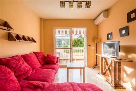 Última semana disponible de verano, del 1 al 8 de julio, bajada de precio de 800€ a 700€. Alquiler apartamento en Rincón de la Victoria, Costa del Sol con piscina común y acceso a ...