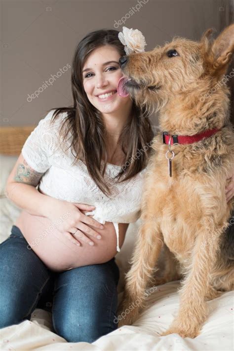 Misty vonage is a hot blonde 1,93431 min. Pictures : pregnant dogs | Trendy pregnant woman with her ...