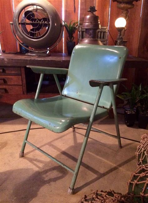 Alera® steel folding chair allows you to fold and stack neatly for storage. 1950s Steel folding chair designed by Russel Wright | Old ...