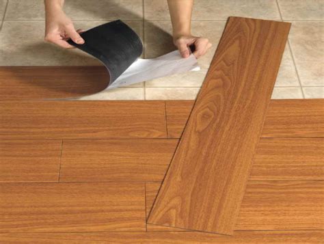 Hubungi kami di (022) 7301296, 7322590, 08976564658 Lantai Kayu: Harga lantai Vinyl Parquet