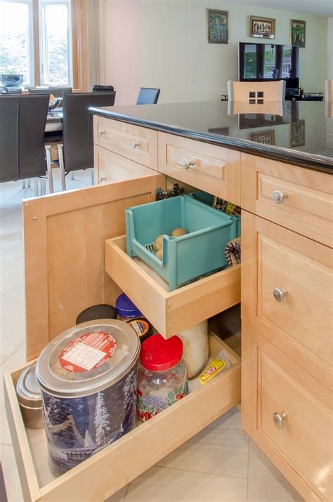 Recently i decided that my kitchen cabinets had to be replaced, and decided to work with jackson kitchen designs. Kitchen Remodel Peabody MA | Dream Kitchens