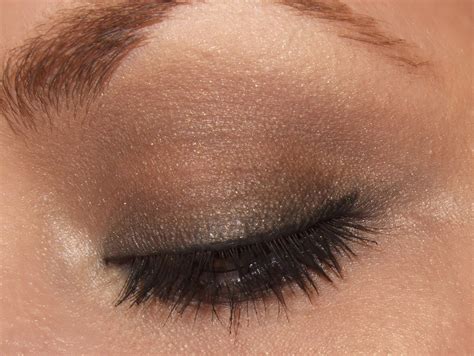 Augenfarbe ändern durch tätowierung der augen. daily make up: TED und Mila Kunis Augen Make-up
