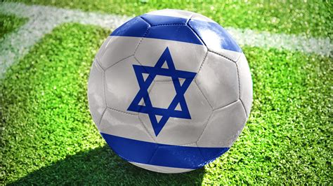 כשתבעתי מהם להוסיף על נדבתם, הצטדקו: נבחרת ישראל בכדורגל נשים ניצחה אתמול את ליטא 2:0 במסגרת ...