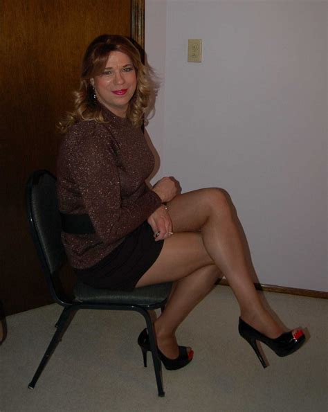 She’s got legs! – Crossdresser Heaven