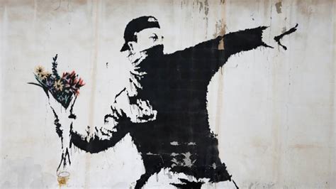 Banksy trademarks two of his best known artworks in australia. Britse dj verspreekt zich over mysterieuze kunstenaar ...