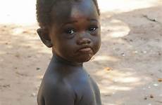 poverty child guinea bissau pikist slum orphan uganda bubaque ethnicity shanty rural misery lonely