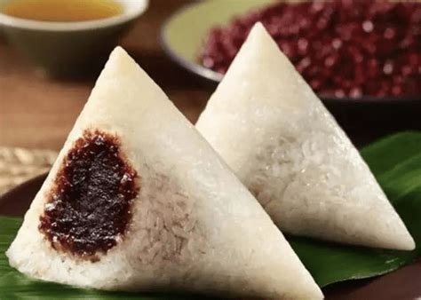 They are cooked by steaming or boiling. Zongzi: Which Type of Sticky Rice Dumpling Do You Prefer? - Hello Tea Cup