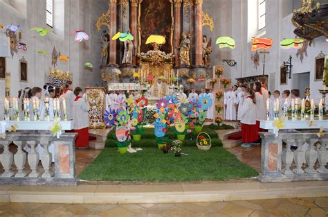 Ja, er war so schön wie kein baum im garten gottes.… joel 2:3 vor ihm her geht ein verzehrend feuer und nach ihm eine brennende flamme. „Gottes bunter Garten" - Erstkommunion in der ...