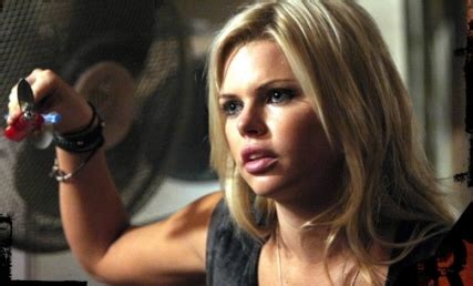 Le film, pourtant produit par la warner, vient de recevoir la classification r, donc non autorisé aux mineurs. Hory zalité krví/The Hills Run Red (2009),info o filmu ...