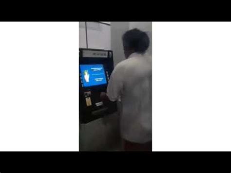 Kaji selidik vase.ai untuk malaysiakini mendapati 51 peratus responden menyokong pendidikan satu aliran, manakala 49 peratus responden membantah. Ngantri di mesin ATM - YouTube