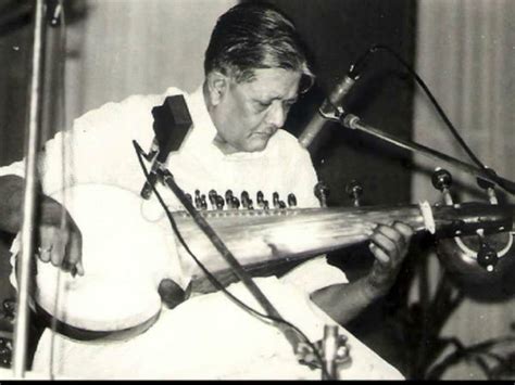 The noted musician was born in 1933 at his maternal home in bhagalpur, bihar. প্রখ্যাত সরোদবাদক পণ্ডিত বুদ্ধদেব দাশগুপ্তের জীবনাবসান ...