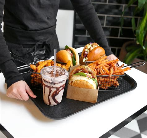 Not that your new york bona fides will make it any easier to get a seat at the spots above, or most of the places below. Franchises - New York Minute
