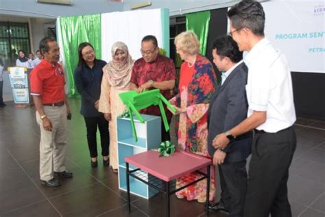Ingat, kluster sarawak antara tiga kluster baharu (sarawakvoice.com). Sarawak Gas, Welfare Dept bring CNY cheer to the disabled ...