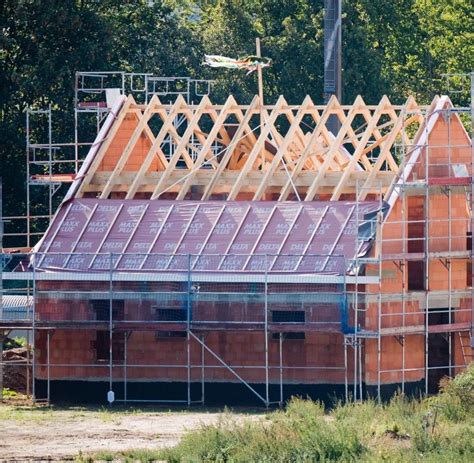 Wenn die bauzinsen sehr günstig sind und sich die zinsangebote der banken im laufe der zeit ändern, ist eine. BGH: Gebühr für Umschuldung eines Immobilienkredits ist ...