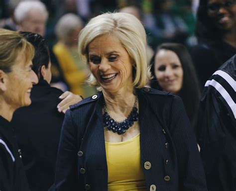 Baylor university women's basketball coach apologizes for telling fans to punch critics of her team in the face amid sexual harassment scandal. Coach Kim Mulkey has officially reached 600 wins faster than any other NCAA Division I head ...