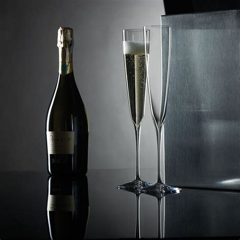 Designed for the enjoyment of champagne and sparkling wines, the elegance waterford elegance optic is an excellent choice for daily use, offering subtle decoration for a relaxed yet elegant feel. Waterford Elegance Champagne Trumpet Flute, Pair In Clear ...