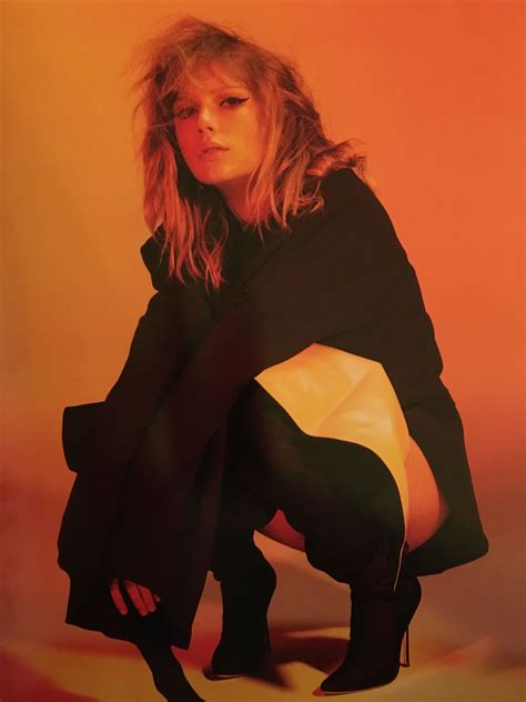 The 5 weirdest photos from taylor swift's 'reputation' magazines. Pin by SHTHRL on Taylor swift | Taylor swift photoshoot ...