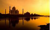 Everyone recognizes the taj mahal as one of the seven wonders of the world. Taj Mahal - A Place You Must Visit with your Love ...
