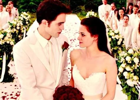 Gibt es jetzt für $999 bei alfred angelo bridal zu kaufen. Pin von Twilight Saga auf Bella ️ ️ Edward Cullen ...