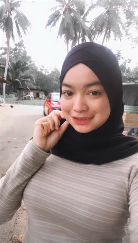Tik tok ukhti tt bulat, nonjol dan bohayyyyy. Ukhti nonjol in 2020 | Indonesian girls, Bikins, Hijabi