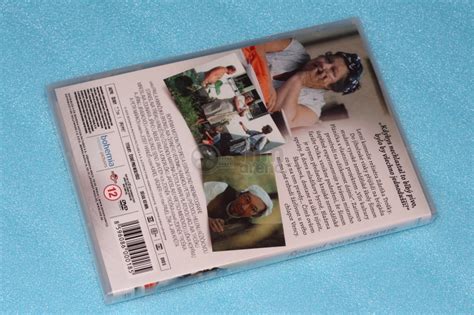 Do jihočeských hoštic přijíždí student vysoké zemědělské šimon plánička. Slunce, seno, jahody Remastered Edition (DVD)