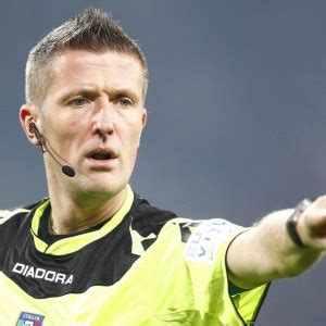 Riconoscimento che arriva nell'anno in cui ha diretto anche la finale di champions league. Schio. L'arbitro Orsato in extremis agli Europei di calcio ...