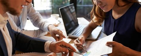 You Should Buy Policies From Insurance Agents in Singapore