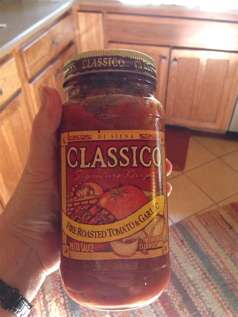 Ingredients chili, salt, garlic, distilled vinegar, potassium sorbate and sodium bisulfite as preservatives, xanthan gum. Classico fire roasted tomato & garlic pasta sauce ...