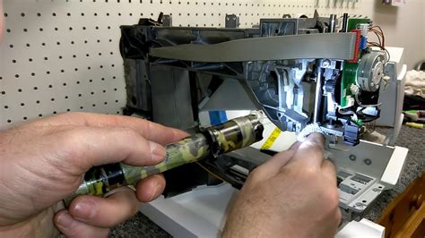 Stop in for a visit. How to put oil and greasing in a Husqvarna Viking Sapphire ...