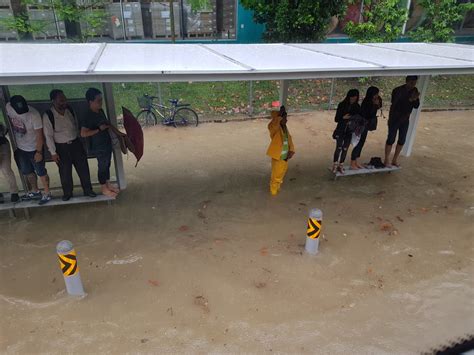 Flooding is not one of the major natural threats to singapore as a country. Heavy rains cause flash floods in Singapore, News - AsiaOne