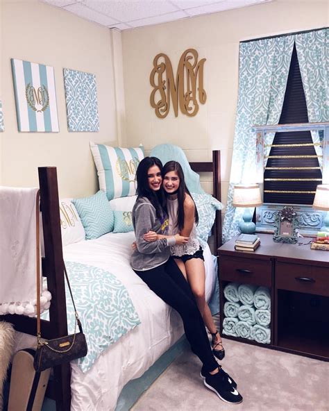 Check out these free virtual room decorator apps and home planner tools! Cute dorm room decor at Baylor University | Baylor Dorm ...