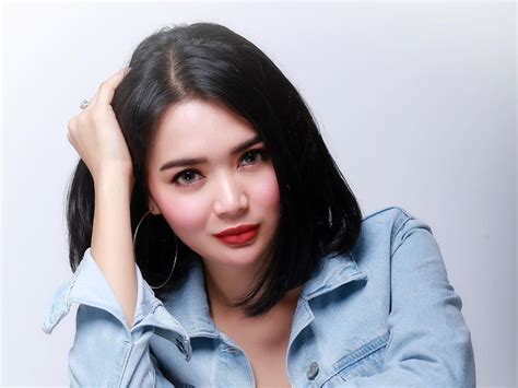 Become a fan remove fan. Pernah Dilamar Tukul Arwana, Wika Salim Berkomentar | Tagar