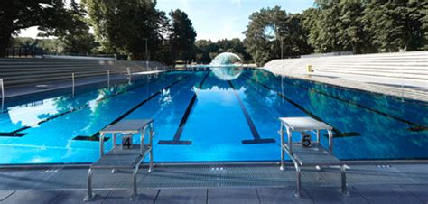 Jetzt dürfen auch mal die vierbeiner dran. Schwimmbäder in Köln: Stadionbad | koeln.de