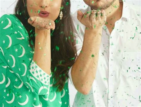 So to download these couple whatsapp dp simply click and hold on the image. dp couple dp
