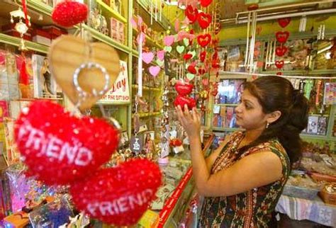 Follow these hotel gift shop ideas and examples from leading brands across the world to many people agree: Gift Shops in Mandsaur, List of Gift Stores in Mandsaur