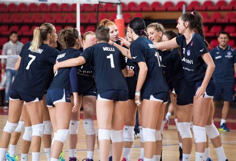 Volley femminile il twitter ufficiale del blog italiano dedicato al volley femminile. #Pallavolo #A1F - Buona Lardini nel giorno dell'esordio ...