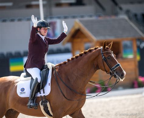 She gold medalled at the sanne anna sofie karlsson is a swedish singer and songwriter. Sanne Voets niet te kloppen op NK Paradressuur - Horses.nl