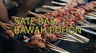 Ngantri Sate Babi Bawah Pohon! ( Bali Pork Satay)!!! Indonesian Food Tour in Bali