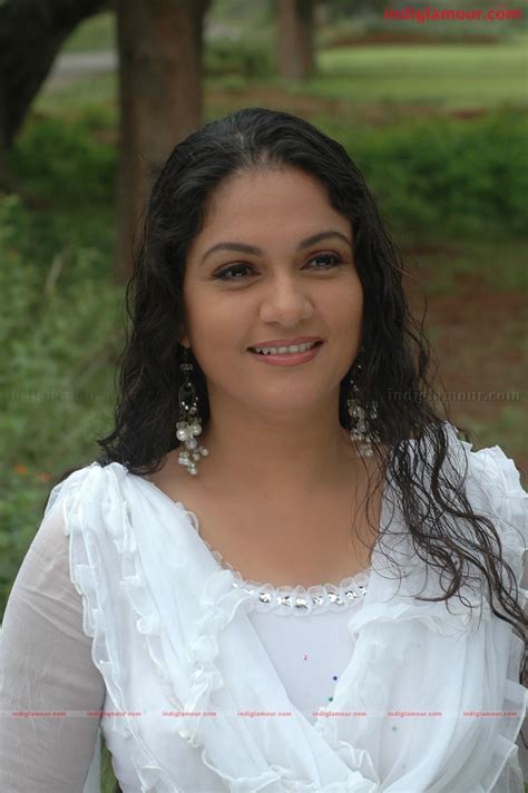 She began her career touring with the dance group the planets and her. Gracy Singh Actress photo,image,pics and stills - # 55617