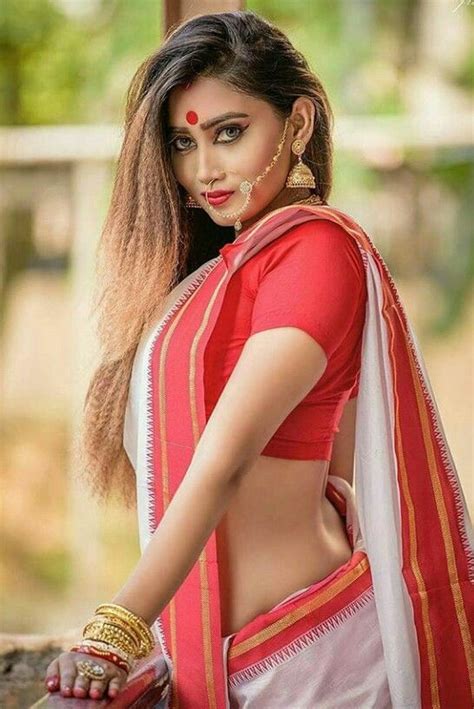 Sanjana banerjee is an indian tollywood bengali actress and model who is famous for acting in bengali movies. Bengali Celebrities Modeling Photos - Tanushree Dutta In Bengali Dress | HD Bollywood Actresses ...