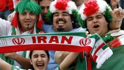 Aus wikipedia, der freien enzyklopädie. Die Iraner am Bodensee: Fußball statt Politik ...