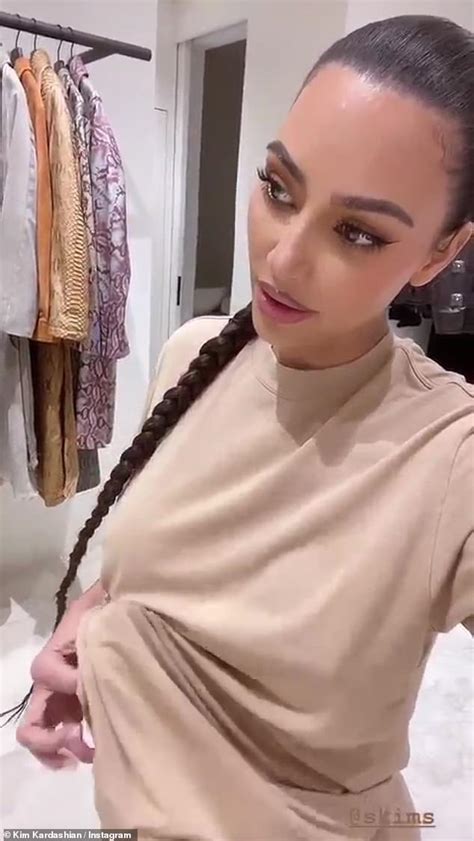 Hey babes, i'm back with another skims haul. Kim Kardashian models an oversized tee and a pair of ...