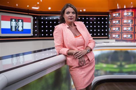 Goedele maria gertrude liekens (born 21 january 1963 in aarschot) is a belgian politician, sexologist and television presenter, currently serving as a member of the belgian chamber of representatives for the party open vld, to which she was elected in 2019. Latrelatie maakt Goedele Liekens gelukkig - Het Nieuwsblad