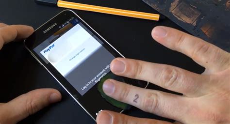 Das smartphone kann in puncto leistung und performance april ist das samsung galaxy s5 im handel erhältlich, die unverbindliche preisempfehlung liegt bei 699 euro. Samsung Galaxy S5: Fingerabdrucksensor ausgetrickst ...