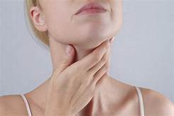 Early warning sign of thyroid that women often miss


