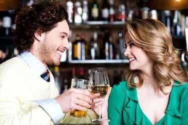 We are taking every precaution to ensure all of our participants, staff and volunteers are as safe as possible. How to Pick Up a Girl at a Bar | The Art of Charm