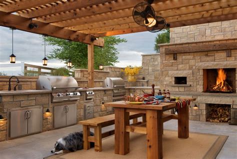 Shared by 𝕴𝖓𝖛𝖎𝖘𝖎𝖇𝖑𝖊 𝕭𝖑𝖔𝖓𝖉𝖊 ♛. Summer Kitchen Design Ideas (50 Pictures) | Outdoor kitchen design, Outdoor kitchen countertops ...